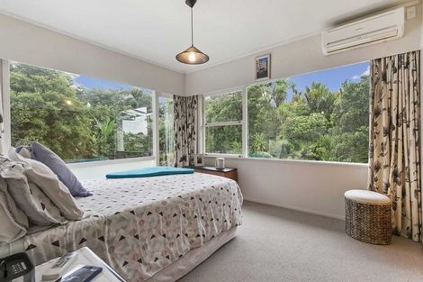 Photo of property in 1/8 Kororo Street, Northcote, Auckland, 0627