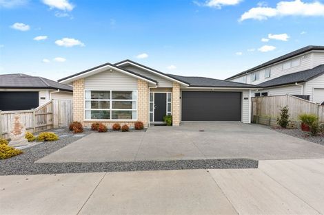 Photo of property in 14 Rauaruhe Road, Karaka, Papakura, 2113