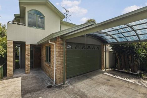 Photo of property in 28a Felgrove Street, Glendene, Auckland, 0602