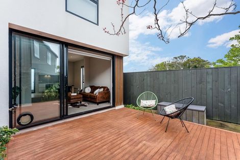 Photo of property in 5/6 Oswald Crescent, Paparangi, Wellington, 6037