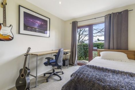 Photo of property in 65a Beresford Street, Bayswater, Auckland, 0622