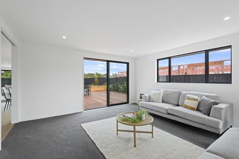 Photo of property in 32 Dynes Road, Rolleston, 7615