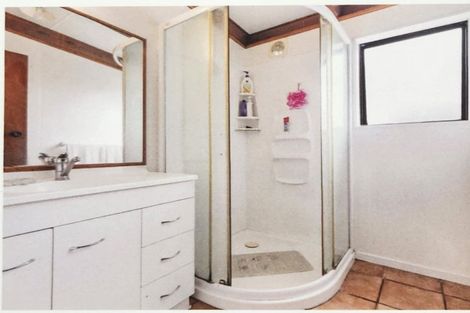 Photo of property in 9 Churchill Terrace, Waiuku, 2123