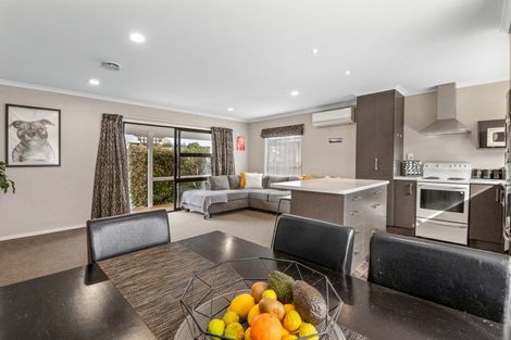 Photo of property in 74 Blomfield Street, Pukehangi, Rotorua, 3015