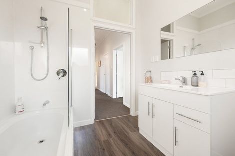 Photo of property in 2a Bond Street, Hamilton East, Hamilton, 3216