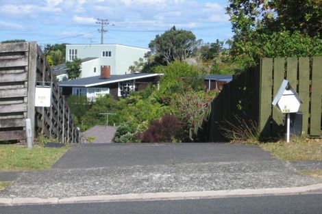 Photo of property in 1/155 Oaktree Avenue, Browns Bay, Auckland, 0630