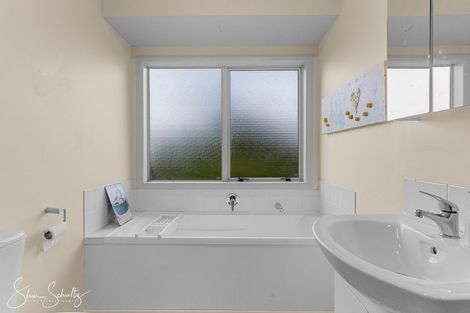 Photo of property in 16 Nikau Lane, Maungaturoto, 0520