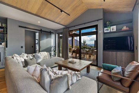 Photo of property in 11b Double Cone Road, Jacks Point, Queenstown, 9371