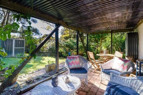 Photo of property in 42 Opanuku Road, Henderson Valley, Auckland, 0612