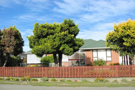 Photo of property in 17 Greenhurst Street, Sockburn, Christchurch, 8042