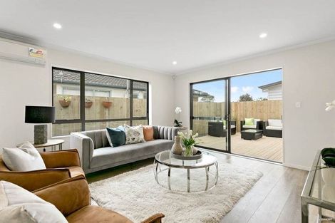 Photo of property in 13 Churchill Road, Murrays Bay, Auckland, 0630