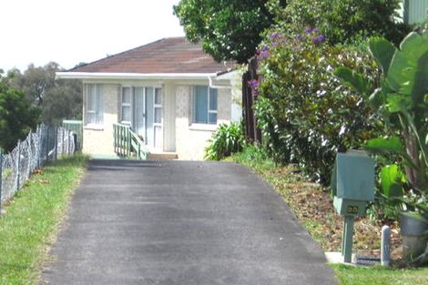 Photo of property in 2/25 Tanoa Place, Glendene, Auckland, 0602