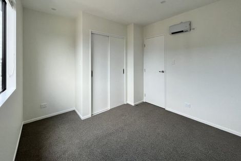 Photo of property in 4/476 West Coast Road, Glen Eden, Auckland, 0602