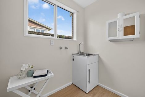 Photo of property in 20 Delaware Crescent, Russley, Christchurch, 8042