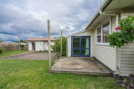 Photo of property in 67 Beeston Crescent, Manurewa, Auckland, 2102