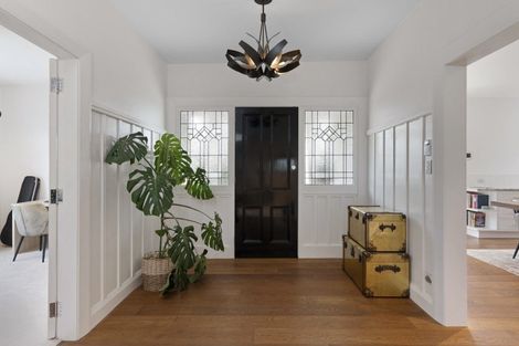 Photo of property in 134 Papanui Road, Merivale, Christchurch, 8014