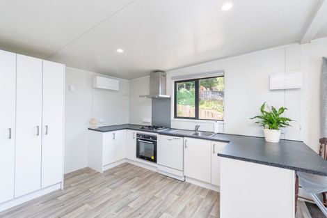 Photo of property in 9a Edelweiss Grove, Timberlea, Upper Hutt, 5018