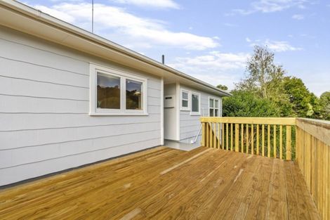 Photo of property in 38 Woodside Road, Massey, Auckland, 0614