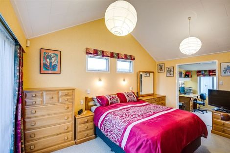 Photo of property in 34 Meeanee Road, Taradale, Napier, 4112