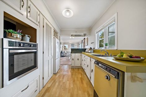 Photo of property in 50 Rogan Street, Mount Roskill, Auckland, 1041