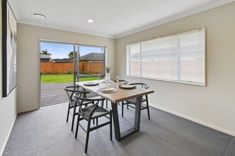 Photo of property in 6 Fergy Crescent, Wattle Downs, Auckland, 2103