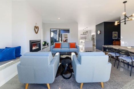 Photo of property in 56 Hamon Place, Pukehangi, Rotorua, 3015