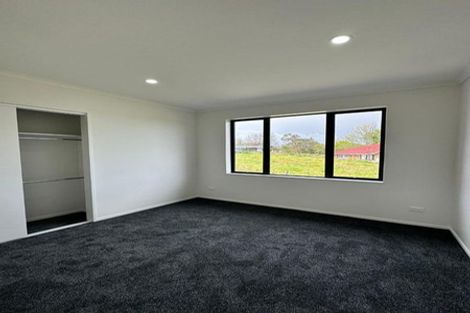 Photo of property in 8a Gracechurch Drive, Flat Bush, Auckland, 2016