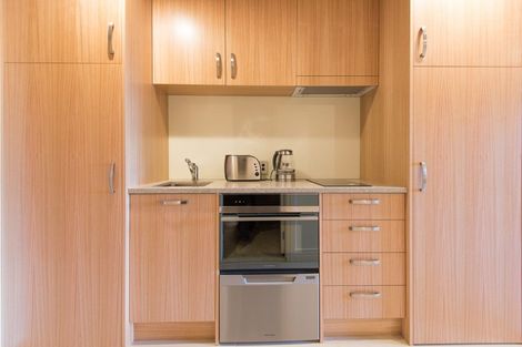 Photo of property in The Metropolis Apartments, 809/1 Courthouse Lane, Auckland Central, Auckland, 1010