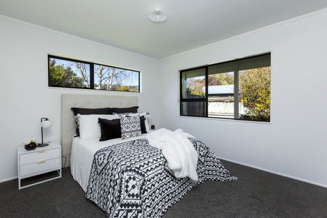 Photo of property in 1 Moonstone Grove, Birchville, Upper Hutt, 5018