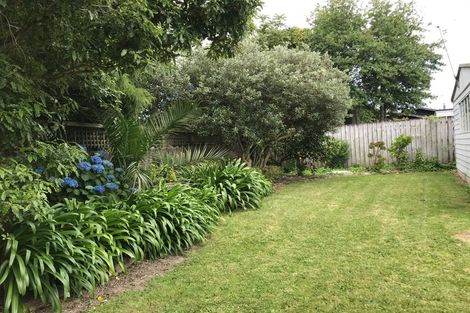 Photo of property in 50 Matua Road, Huapai, Kumeu, 0810