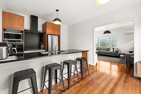 Photo of property in 47a Napier Road, Havelock North, 4130