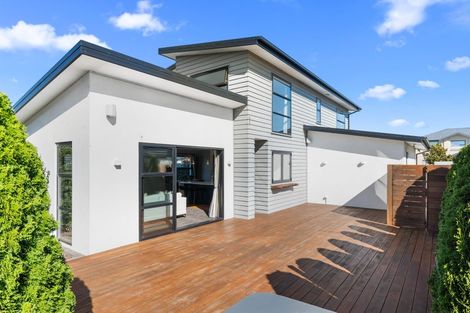 Photo of property in 33 Little Gem Road, Hornby, Christchurch, 8025