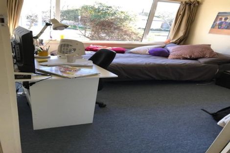 Photo of property in 10 Clonbern Place, Upper Riccarton, Christchurch, 8041