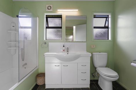 Photo of property in 14 Valley Road, Browns Bay, Auckland, 0630