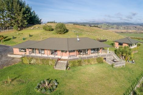 Photo of property in 202 Kellyville Road, Mercer, 2474