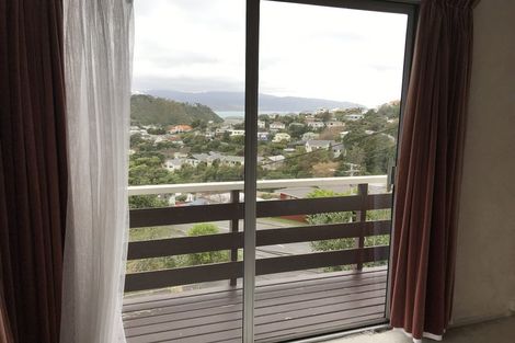 Photo of property in 2/7 Wye Street, Island Bay, Wellington, 6023