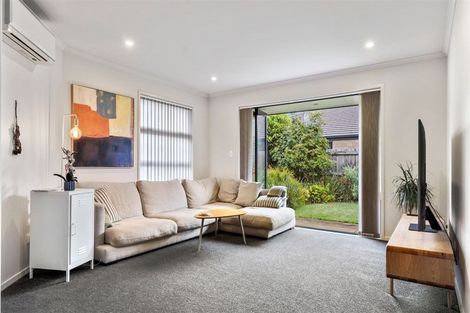 Photo of property in 11 Rainey Crescent, Papamoa Beach, Papamoa, 3118