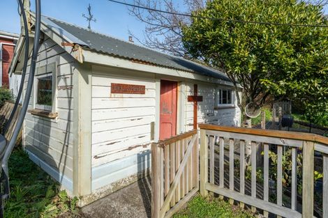 Photo of property in 28 Handyside Street, Tawa, Wellington, 5028