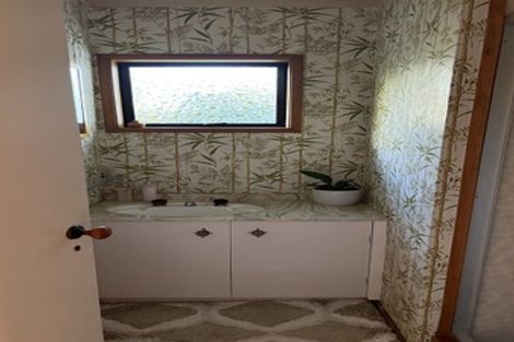 Photo of property in 4 Rae Road, Campbells Bay, Auckland, 0620