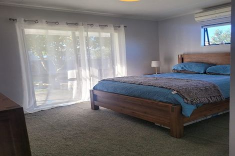 Photo of property in 158 Bruce Mclaren Road, Henderson, Auckland, 0612