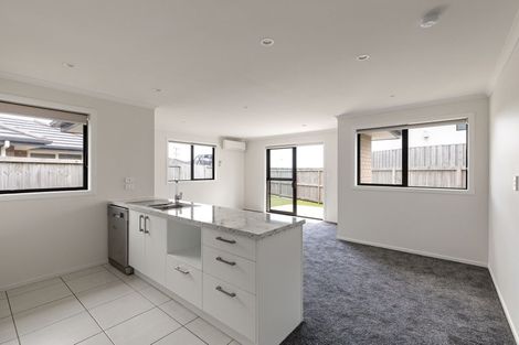 Photo of property in 9 Manawaroa Close, Grandview Heights, Hamilton, 3200