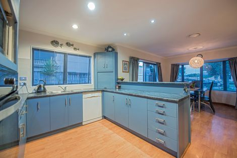 Photo of property in 156 Evans Road, Papamoa Beach, Papamoa, 3118