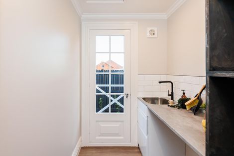 Photo of property in 10 Stewart Street, Marton, 4710