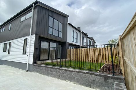 Photo of property in 3/85 Royal View Road, Te Atatu South, Auckland, 0610