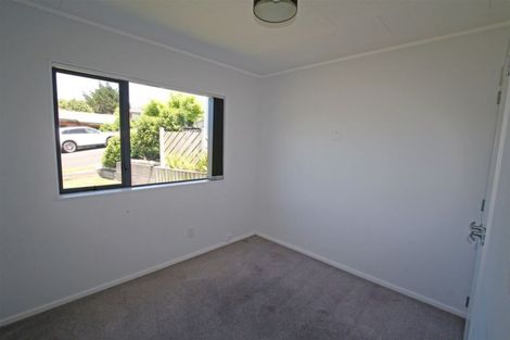 Photo of property in 4 Fantome Place, Whalers Gate, New Plymouth, 4310