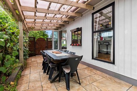 Photo of property in 2/57 Solar Road, Glen Eden, Auckland, 0602