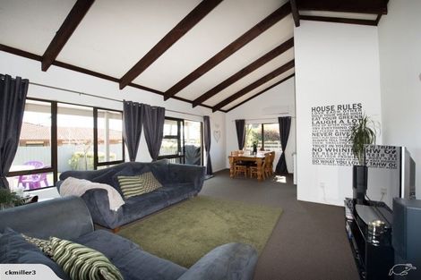 Photo of property in 17b Dover Road, St Andrews, Hamilton, 3200