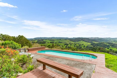 Photo of property in 338a Wairere Road, Paparoa, 0571