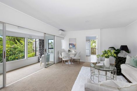 Photo of property in 2/18 Glamorgan Drive, Torbay, Auckland, 0630