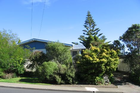 Photo of property in 74 Beazley Avenue, Paparangi, Wellington, 6037